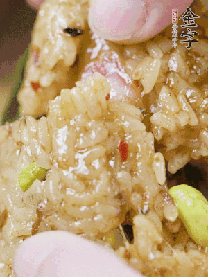 冷水下鍋煮3-4小時(shí)。